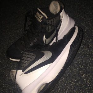 Woman’s Nike Air Versatile